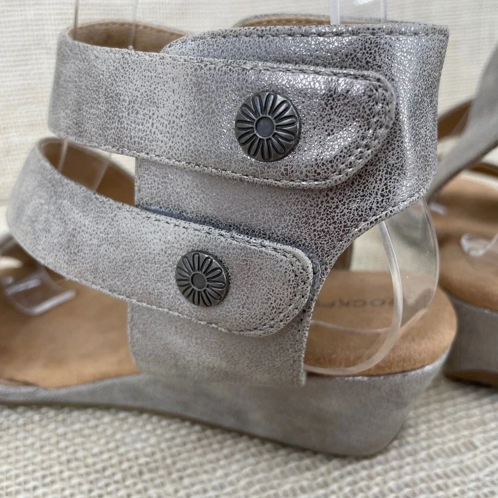 Rockport Briah Perf Sling Silver Metallic Wedge Sandals CH5113‎ Womens 7.5 M